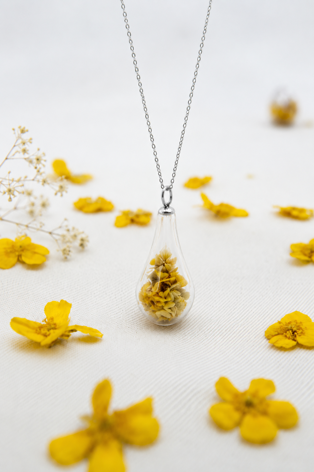 DA QUI- Collana goccia Ranuncolo selvatico